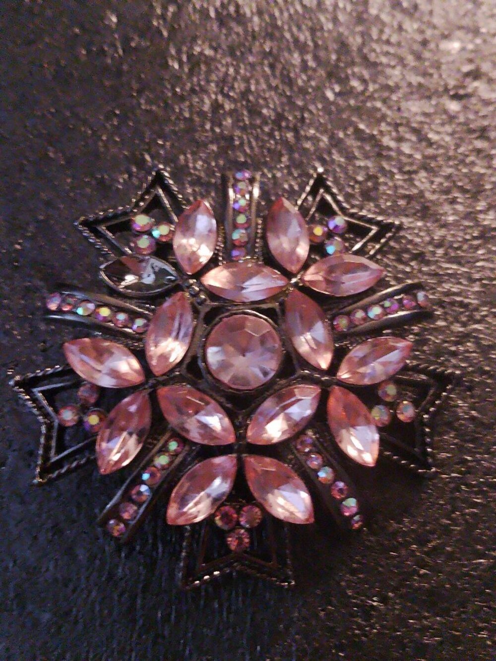 Beautiful Floral themed Brooch